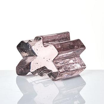 Edvin Öhrström, two cast glass sculptures, Lindshammar glassworks, one dated 1986.
