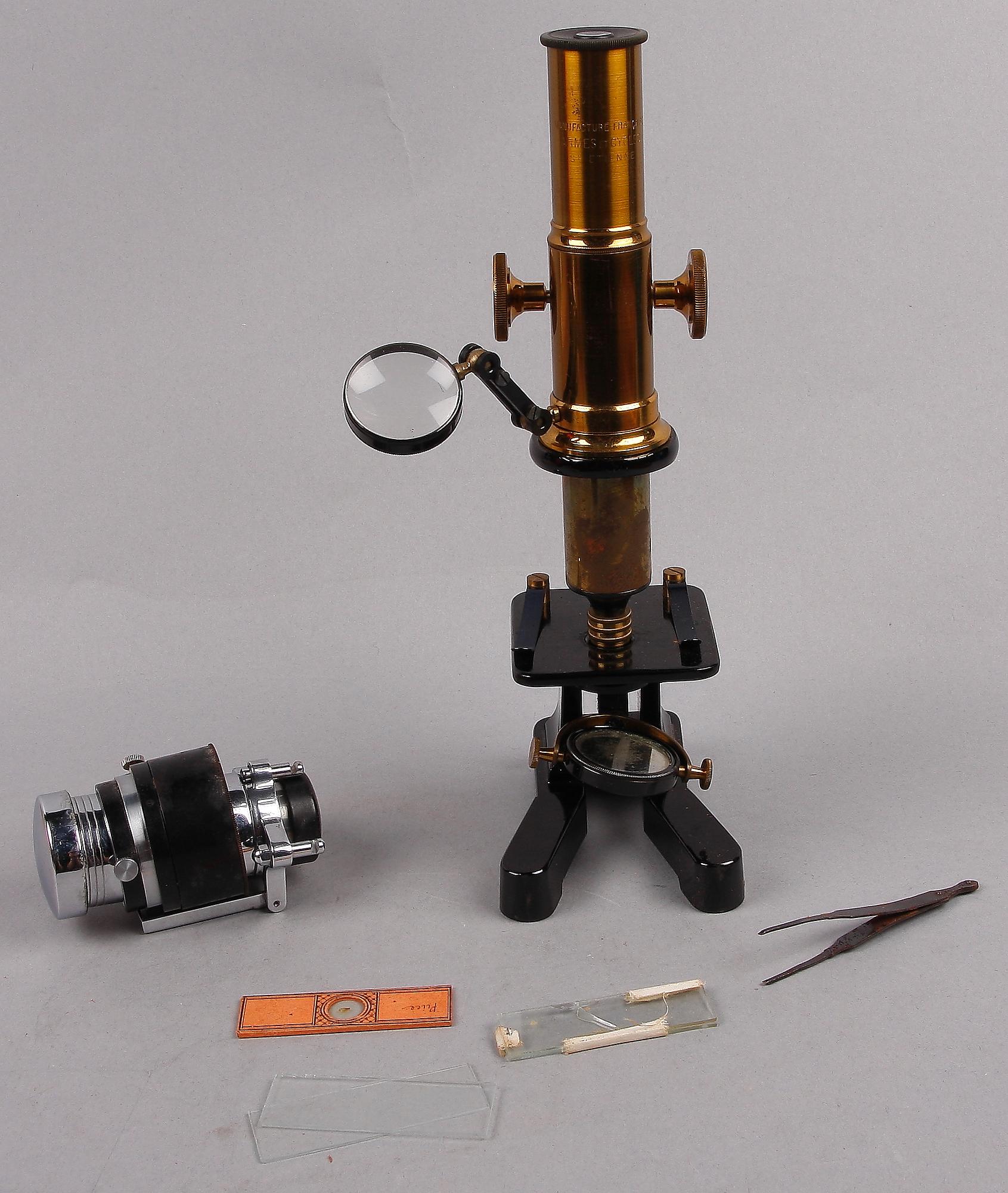 MIKROSKÅP, metall. Armes et cycles St Etienne, 1900-tal.