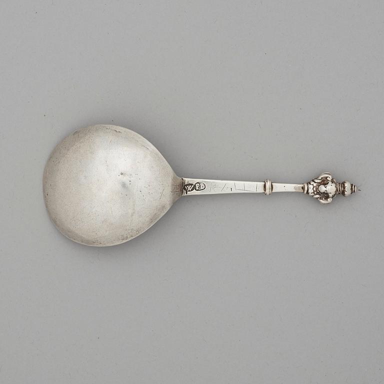 SKED med dubbel kerubknopp, okänd mästare PB, Visby 1600-tal.