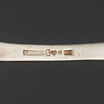 GUSTAF MÖLLENBORG, såssked, Stockholm, 1835 och PARTI SILVERBESTICK, 42 delar, bl.a. Rosenholm. Vikt 1183 g.