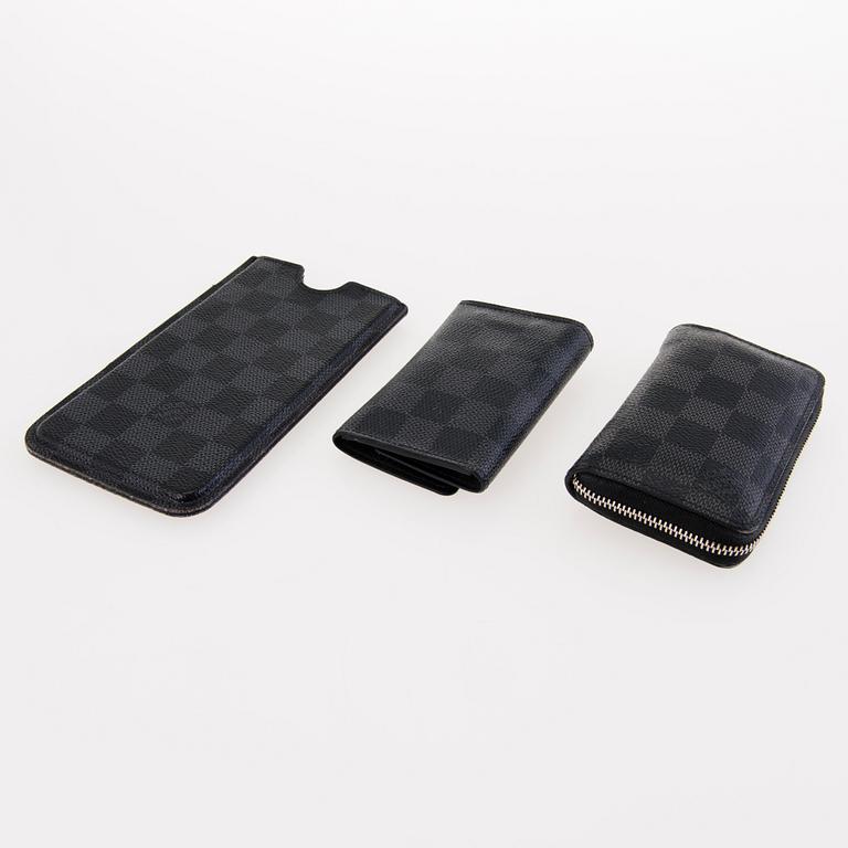 LOUIS VUITTON, Damier Graphite IPHONE 6+ Case, Keyholder and a purse.