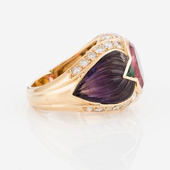 An 18K gold Henri Martin ring with a pink tourmaline.