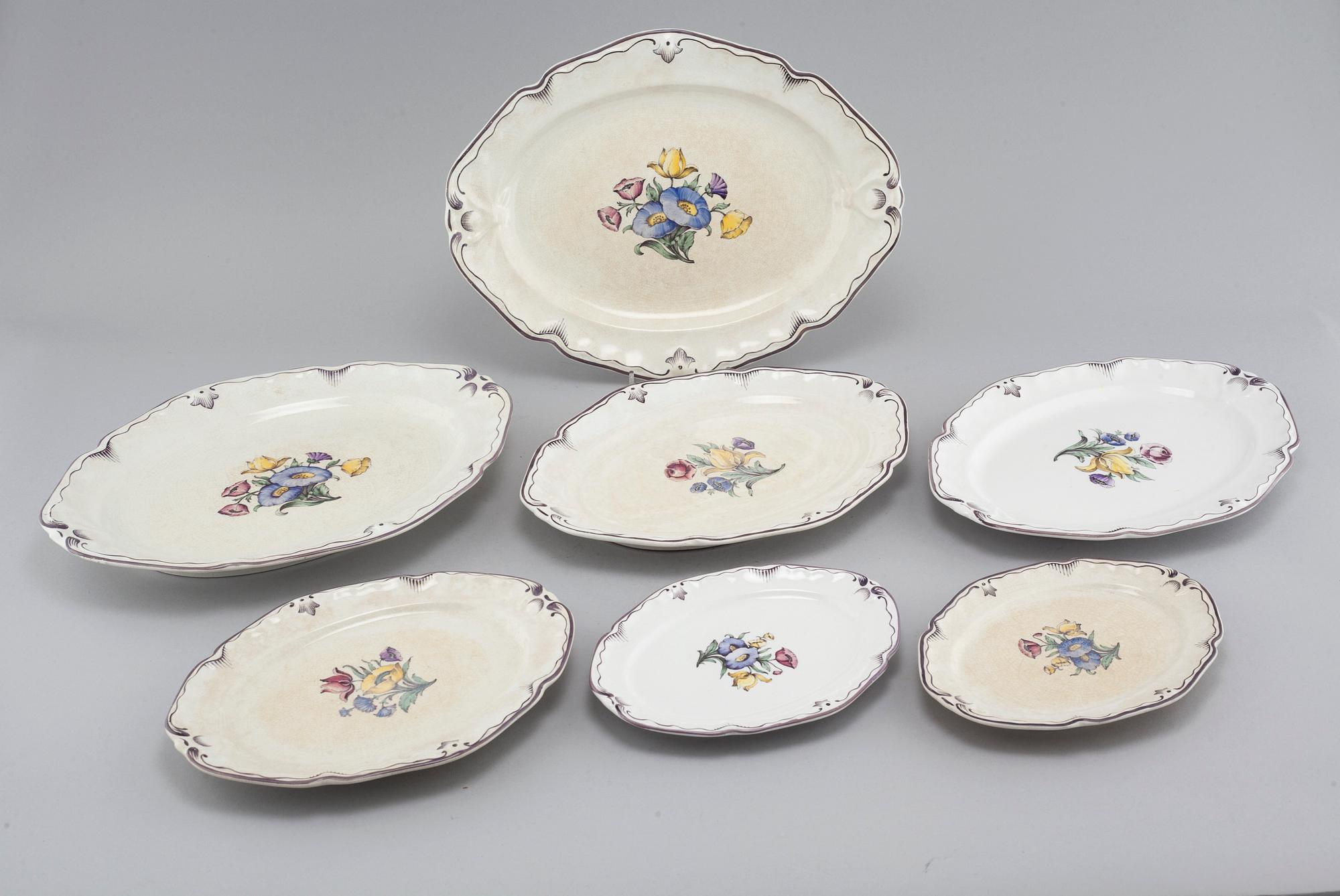 90 pieces of earthenware tableware from Rörstrand, model "Rörstrandia", 1930-56.