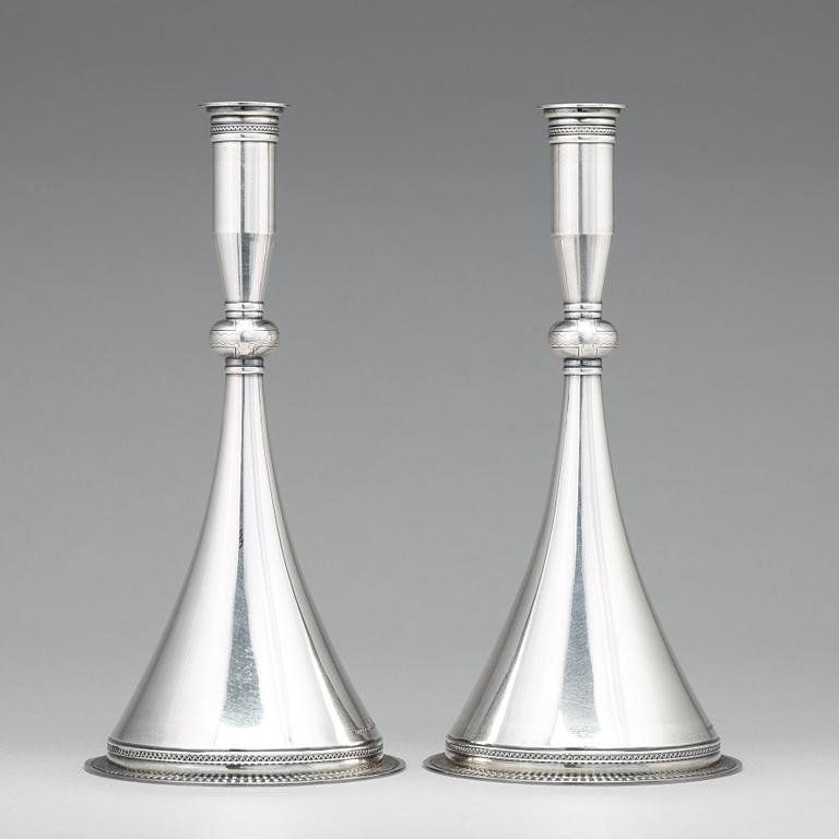 Wiwen Nilsson, ljusstakar, ett par "Bysantinska modellen", Lund 1948, sterling.