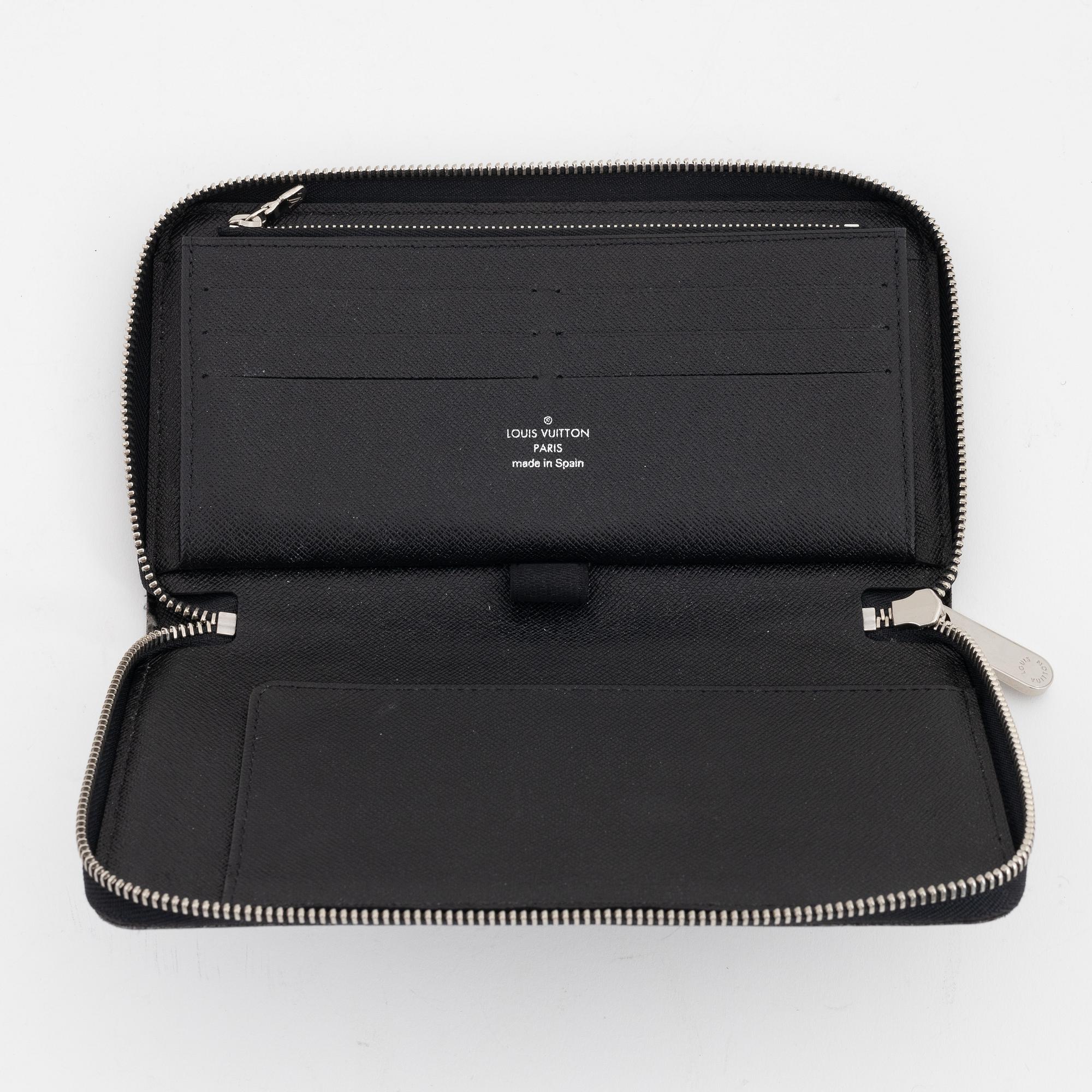 Louis Vuitton, a Damier Graphite 'Organizer Poche', 2010.