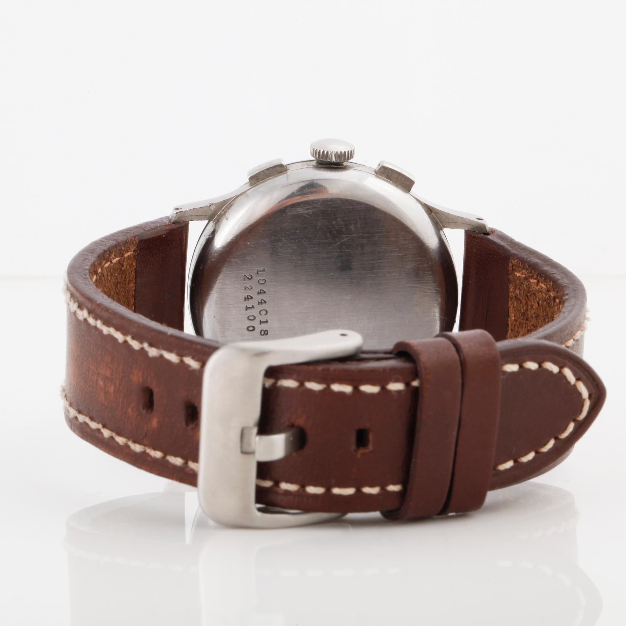 UNIVERSAL, wrist watch, 35 mm, chronograph.