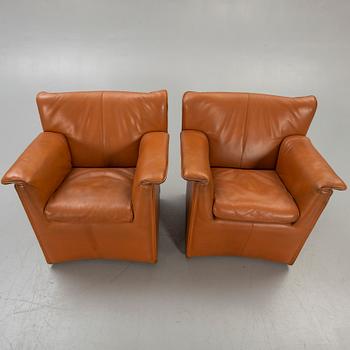 Lauriana Afra & Tobia Scarpa , a pair of leather armchairs for B&B Italia 1970/80s.