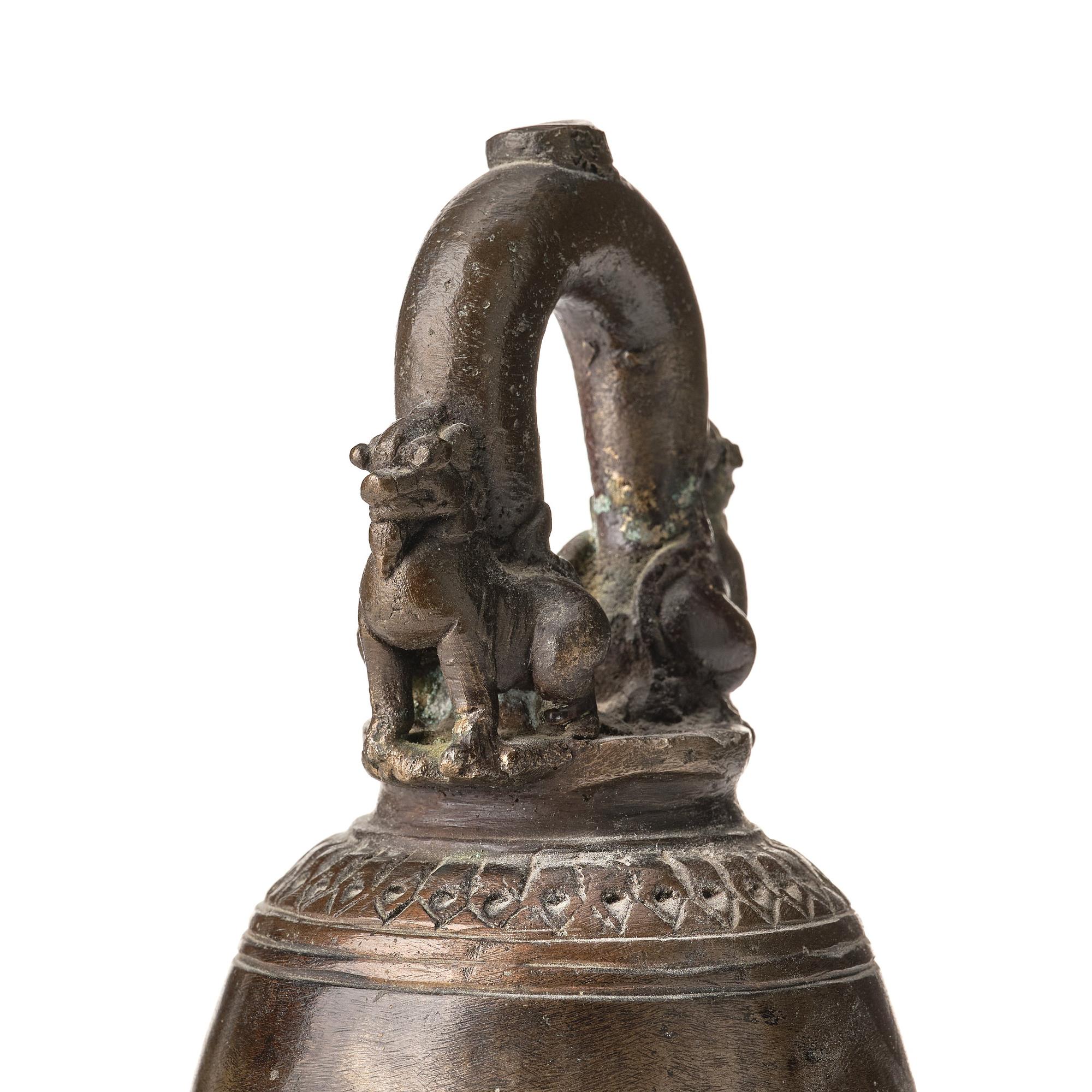 Tempelklocka, brons. Tibet, 17/1800-tal.