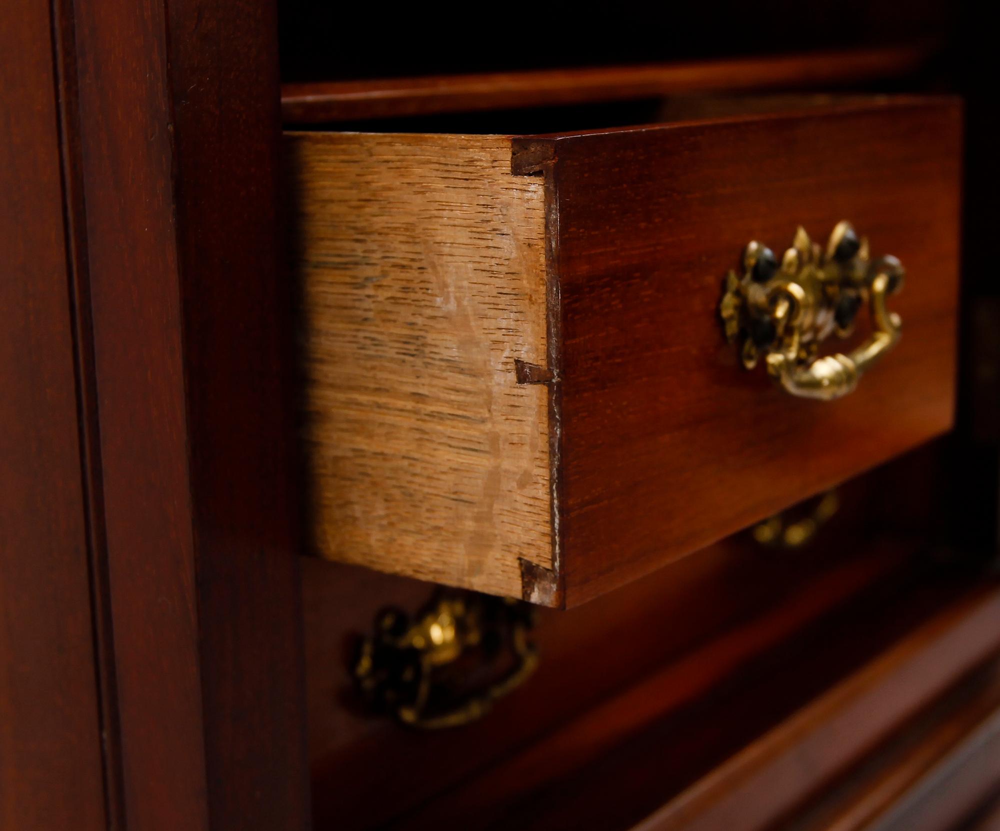 SKÅP, England, 1900-talets första hälft.