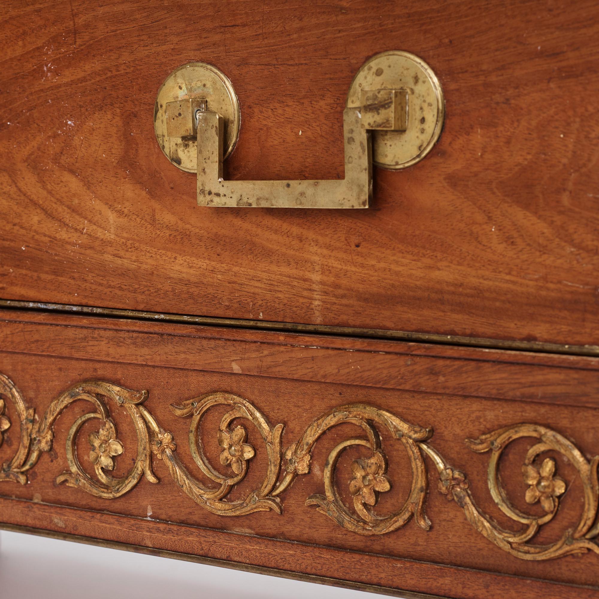 Byrå, tillskriven Fredrik August Eckstein (mästare i Stockholm 1794-1814), Sengustaviansk.