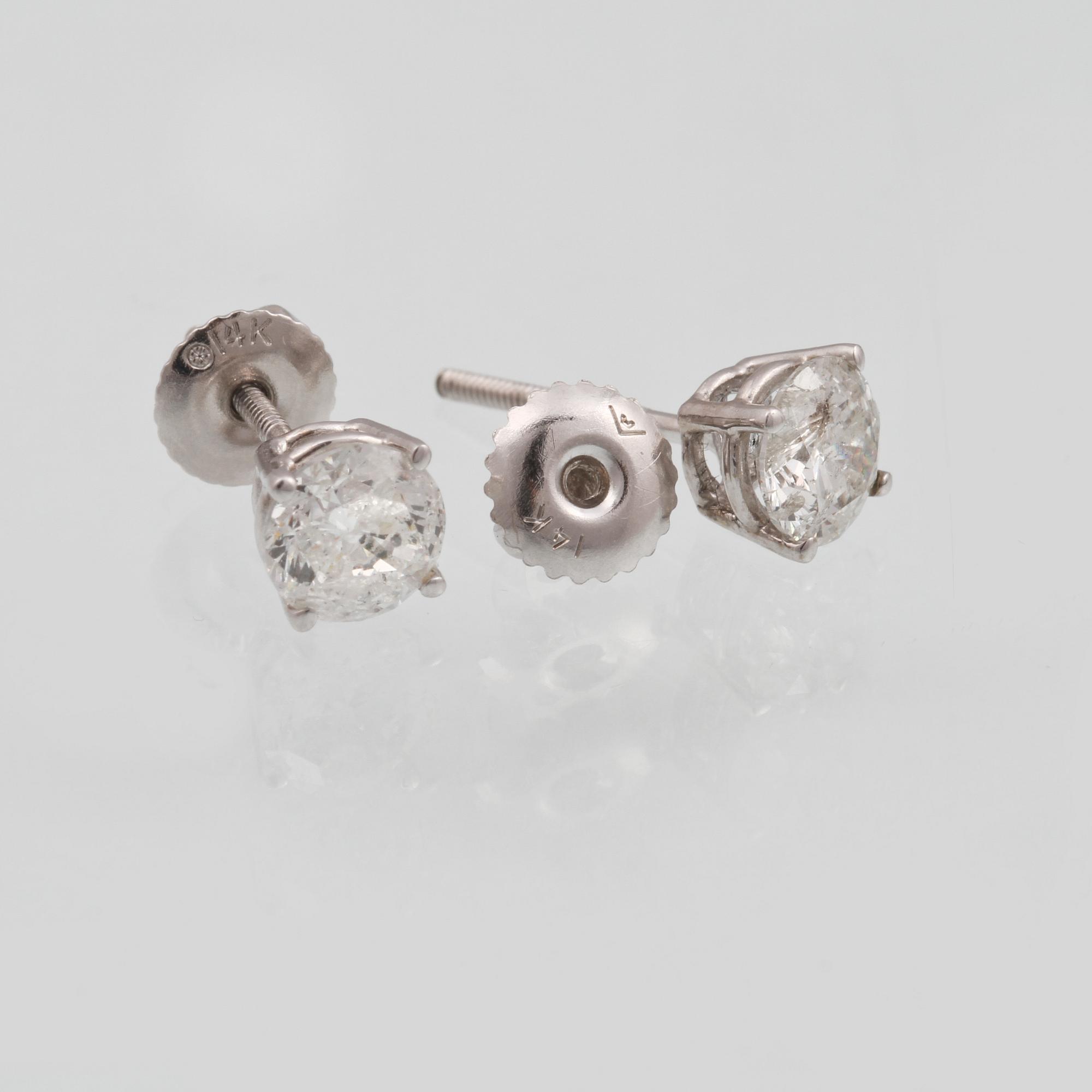 ÖRHÄNGEN, 14K vitguld med briljantslipade diamanter ca 1.50 ct. Vikt 1,3 gram.