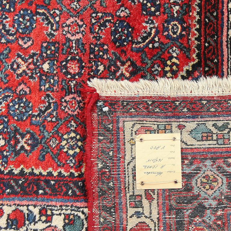 MATTA, sannolikt Hamadan, old, 316 x 168 cm.