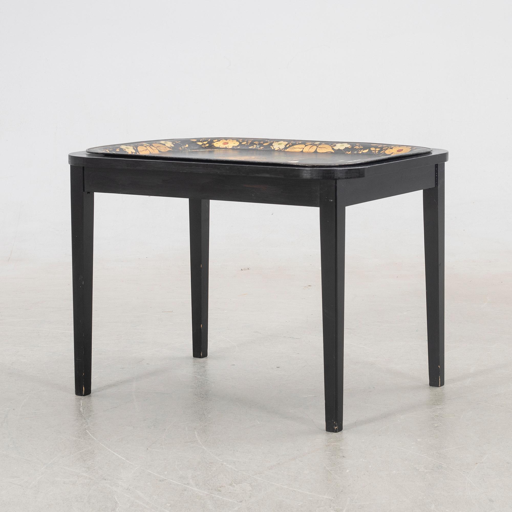 Brick table, 19th century.