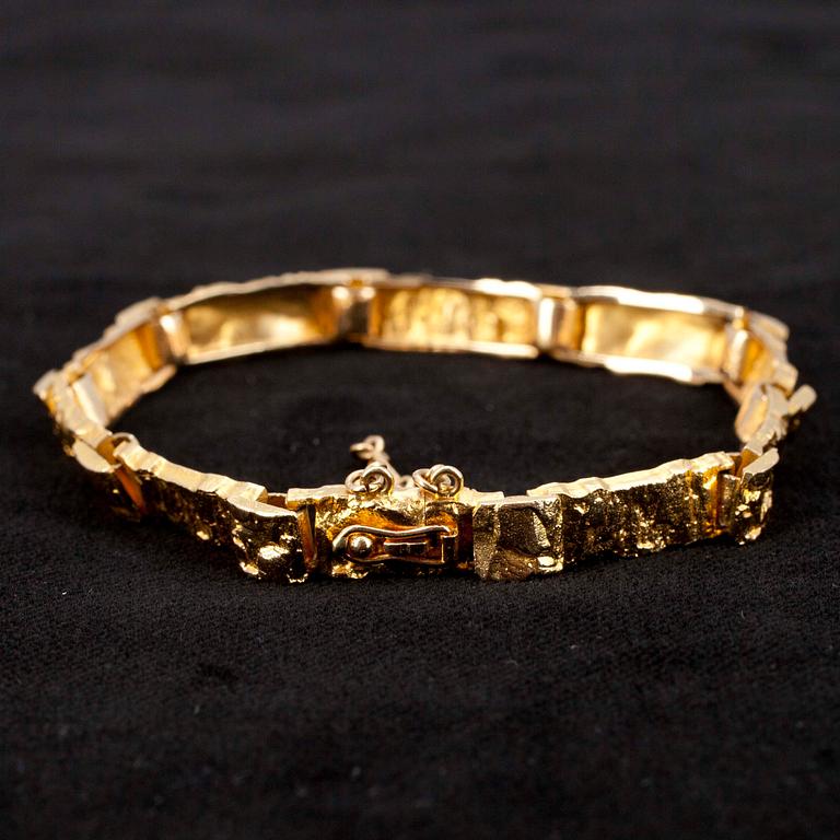 BJÖRN WECKSTRÖM, ARMBAND, guld 14K Björn Weckström, Lapponia 1984. Tot. vikt ca 21,2 gr.