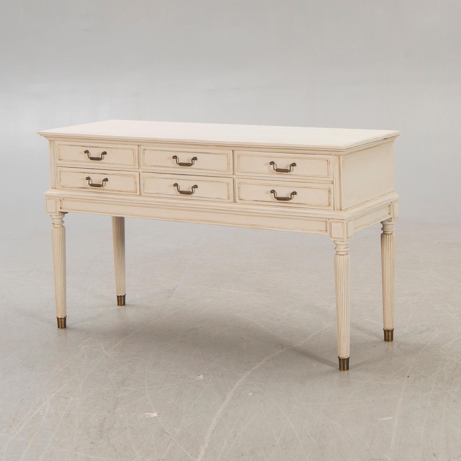 Sideboard Louis XVI-stil 1900-talets mitt/andra hälft.