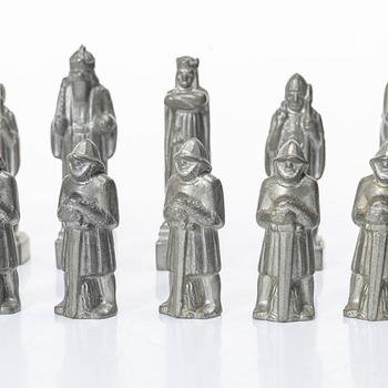 Tore Strindberg, Chess pieces, 32 pcs, Herman Bergmans Gjuteri, Stockholm.