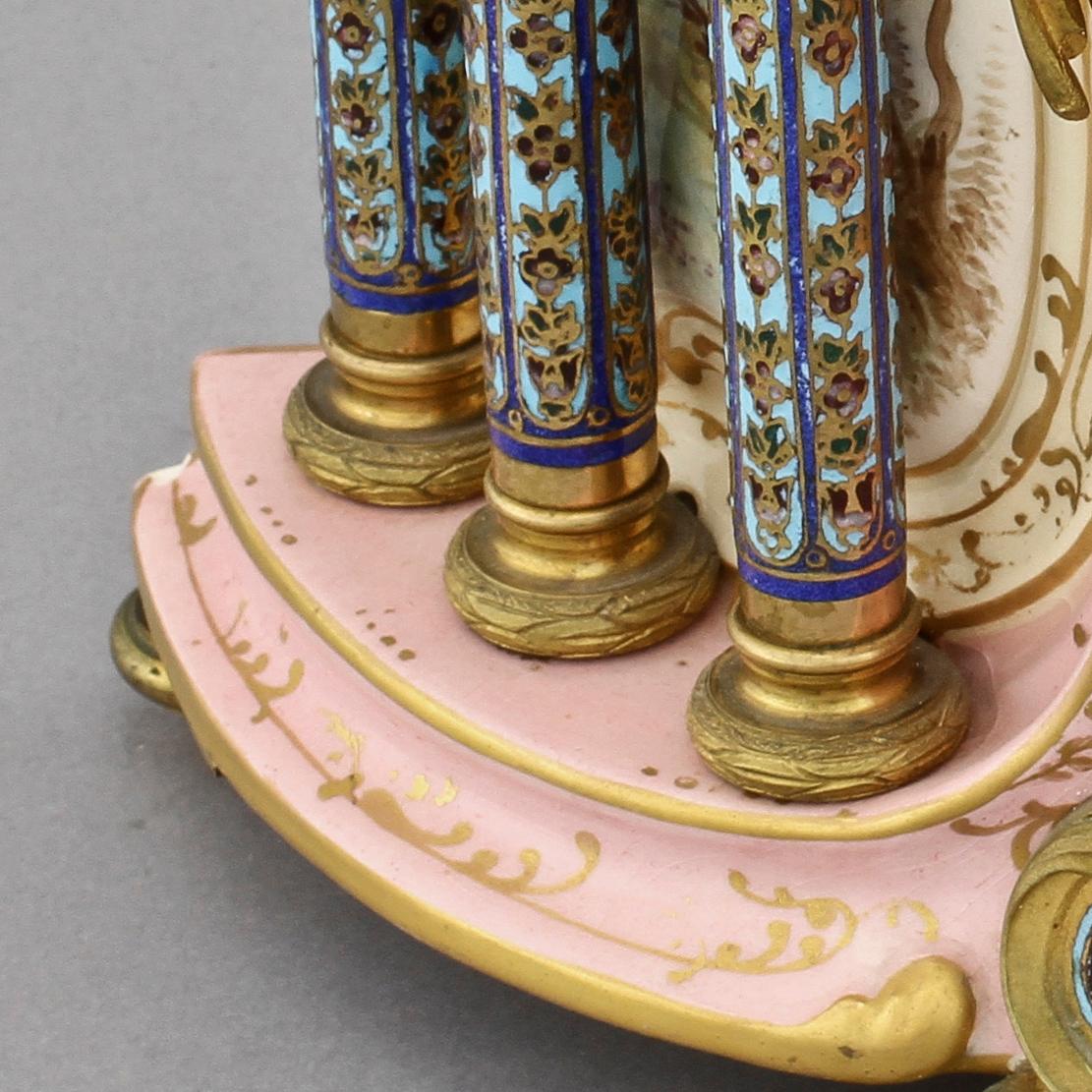 BORDSUR, porslin, 1800/1900-tal.