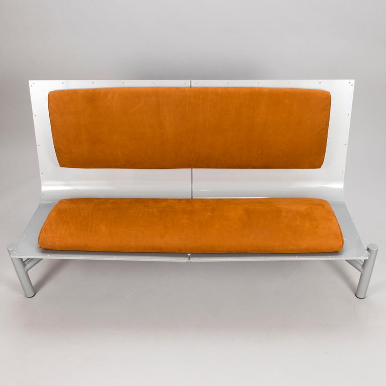 STEFAN LINDFORS, sohva "Booa", Skanno, suunniteltu 1992.