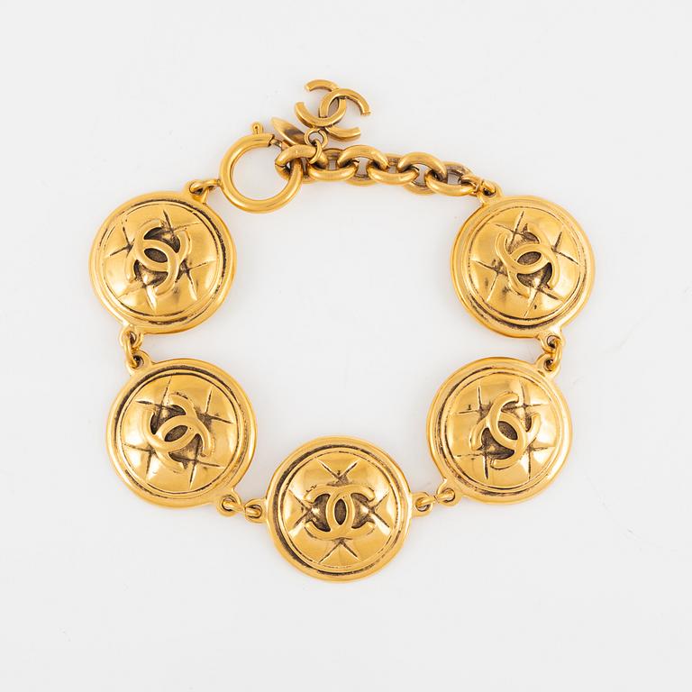 Chanel, a gold tone bracelet, 1990-1992.
