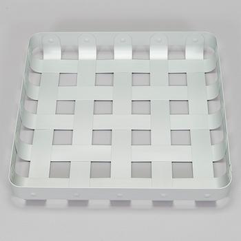 Eero Aarnio, kori, malli EA06 B "CrissCross", Alessi, 2013.