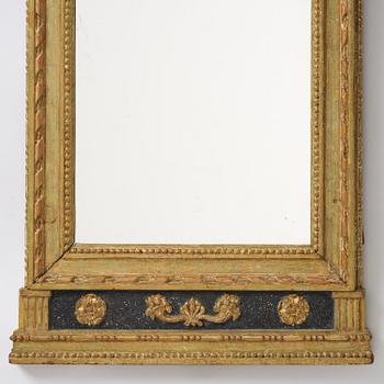A late Gustavian giltwood mirror by E. Wahlberg (master in Stockholm ca 1760-1811).