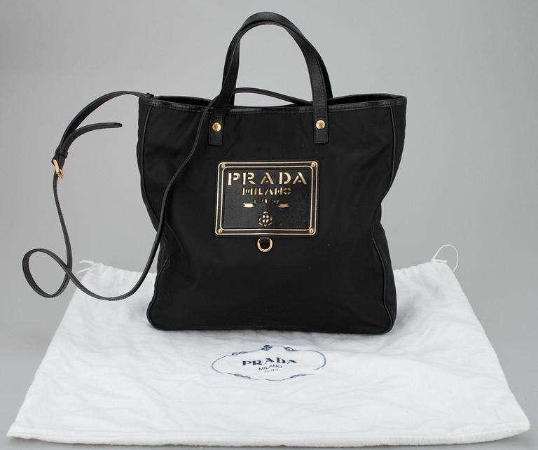 VÄSKA, kass/crossbody, Prada, i originaldustbag.