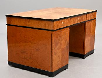 SKRIVBORD, Karl Johanstil, 1900-tal.