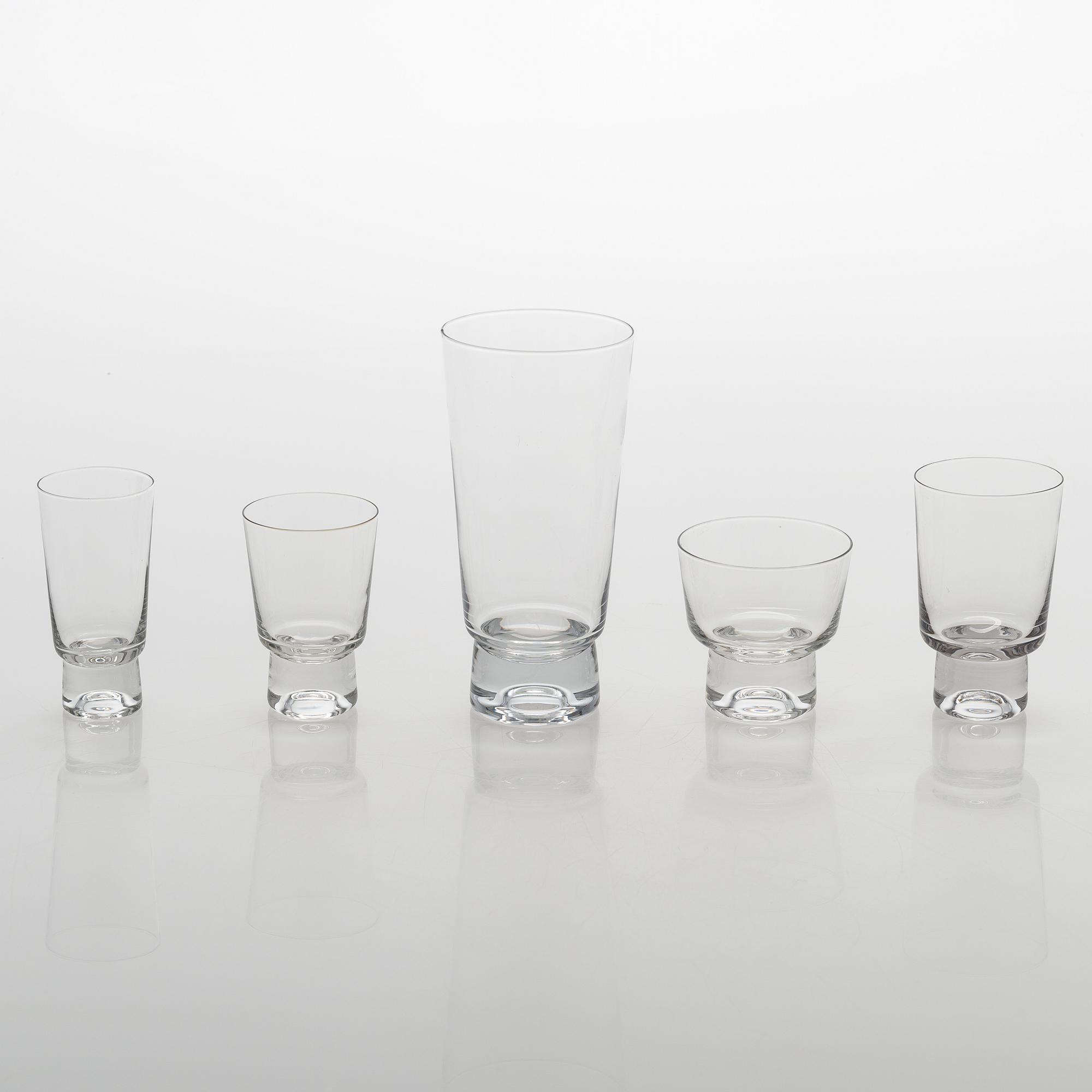 Tapio Wirkkala, A 47-piece glassware set "Future". Iittala, late 20th century.