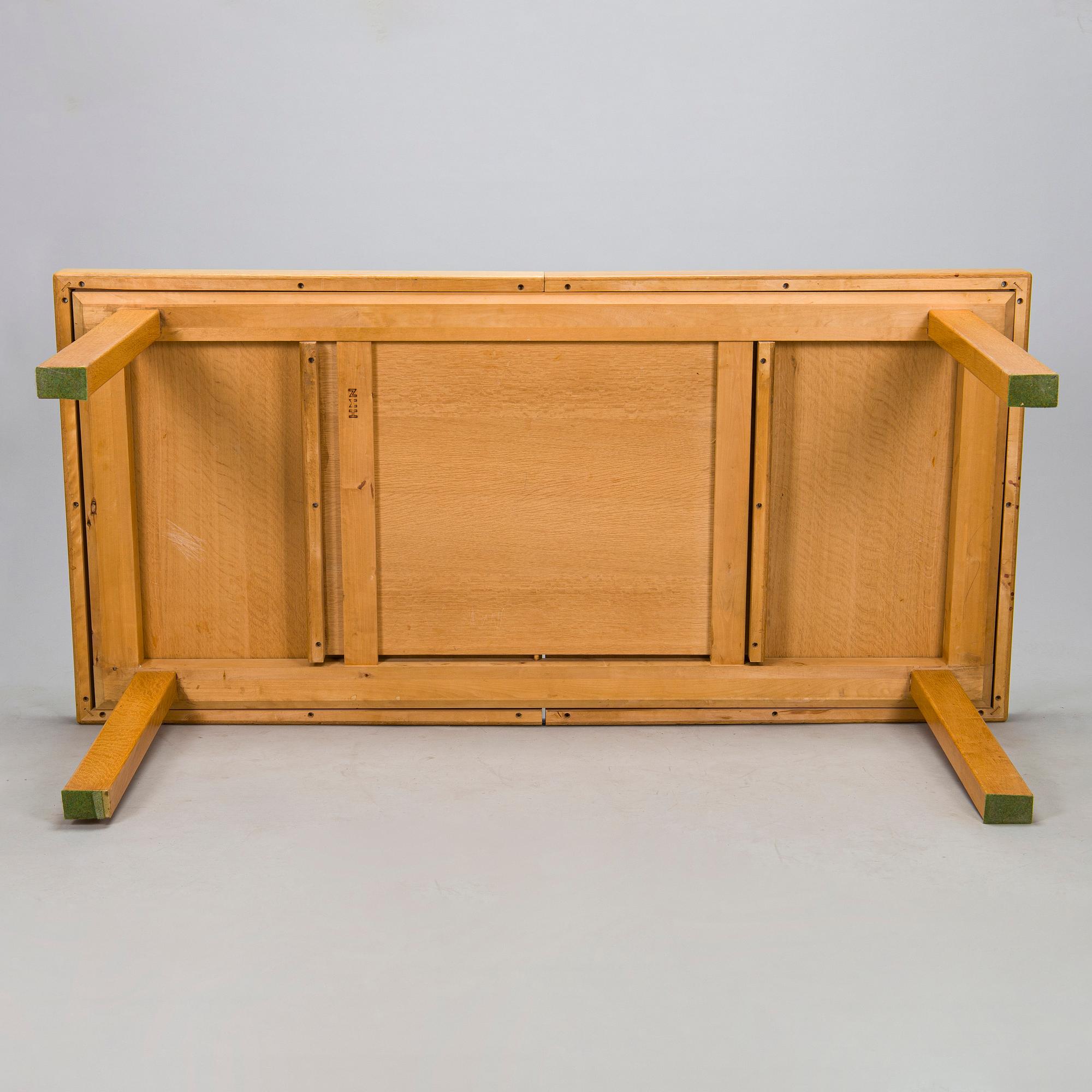 Carl Gustaf Hiort af Ornäs,  matbord, "Näyttely Senior", stolar, 6 st, HMN Huonekalu Mikko Nupponen 1900-talets mitt.