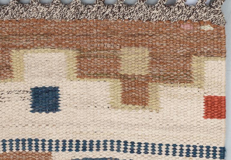 CARPET. "Bruna heden". Flat weave (rölakan). 259 x 204,5 cm. Signed AB MMF.