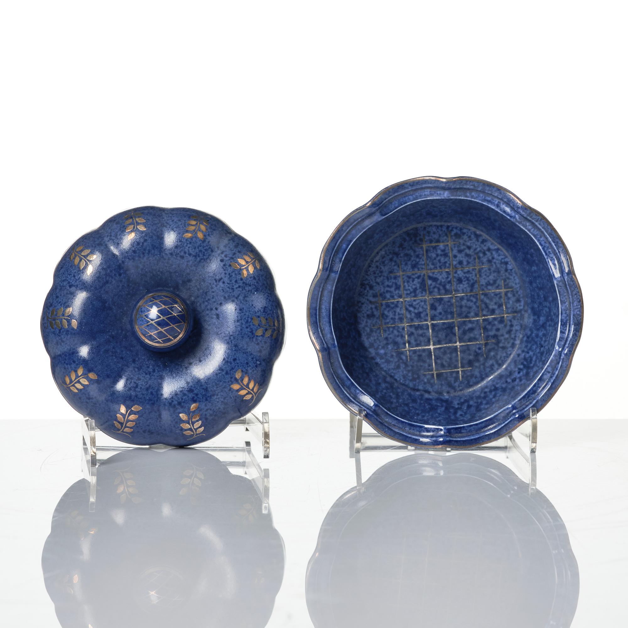 Wilhelm Kåge, a set of two Argenta stoneware vases, two dishes and a bowl with lid, Gustavsberg 1930s-50s.