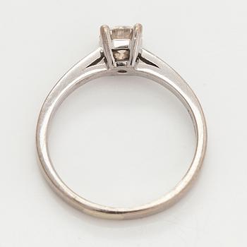 Ring, brilliant cut diamond, 14K white gold.