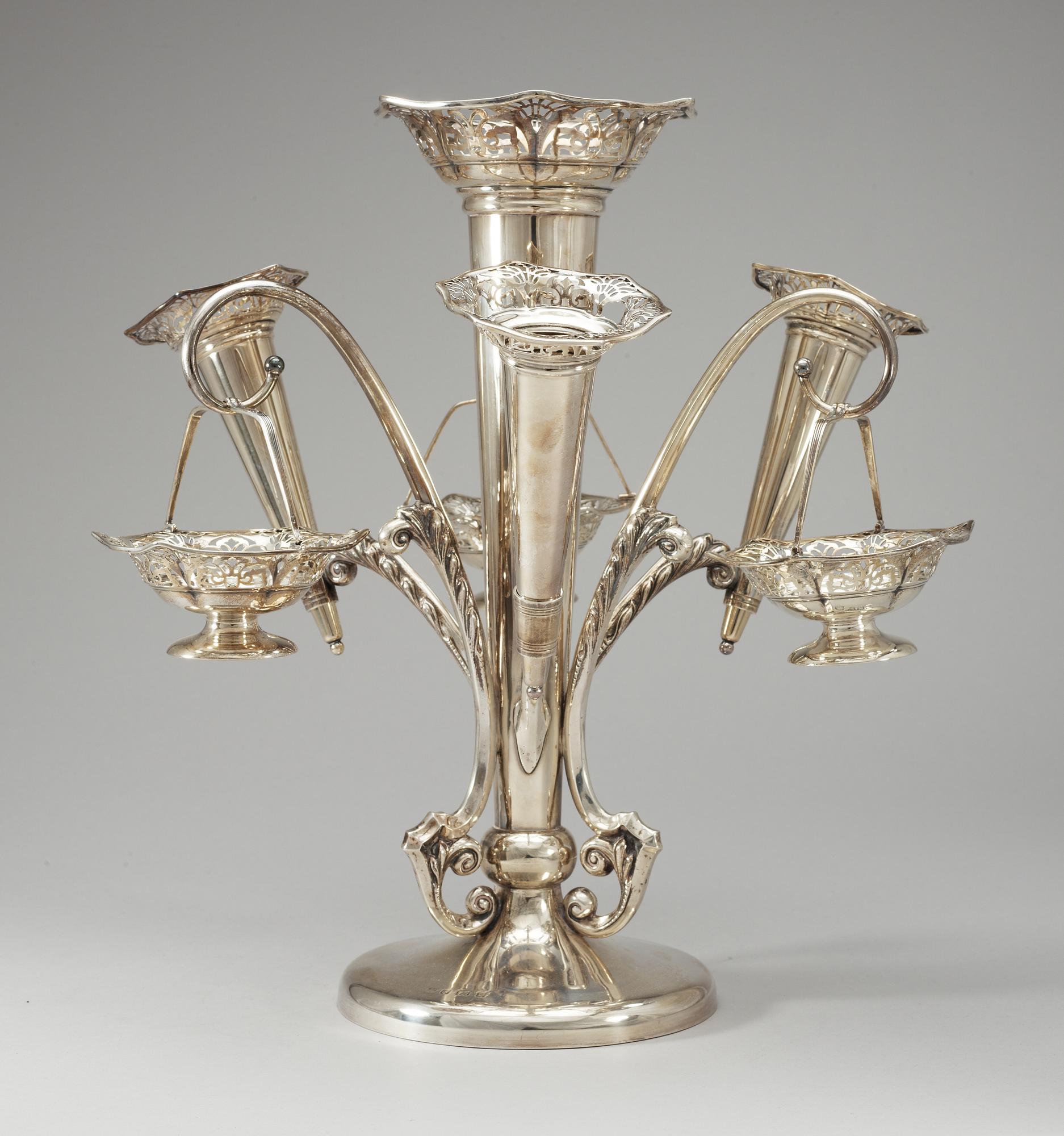 BORDSUPPSATS, silver. Birmingham, England 1915. Vikt 3,8 kg.