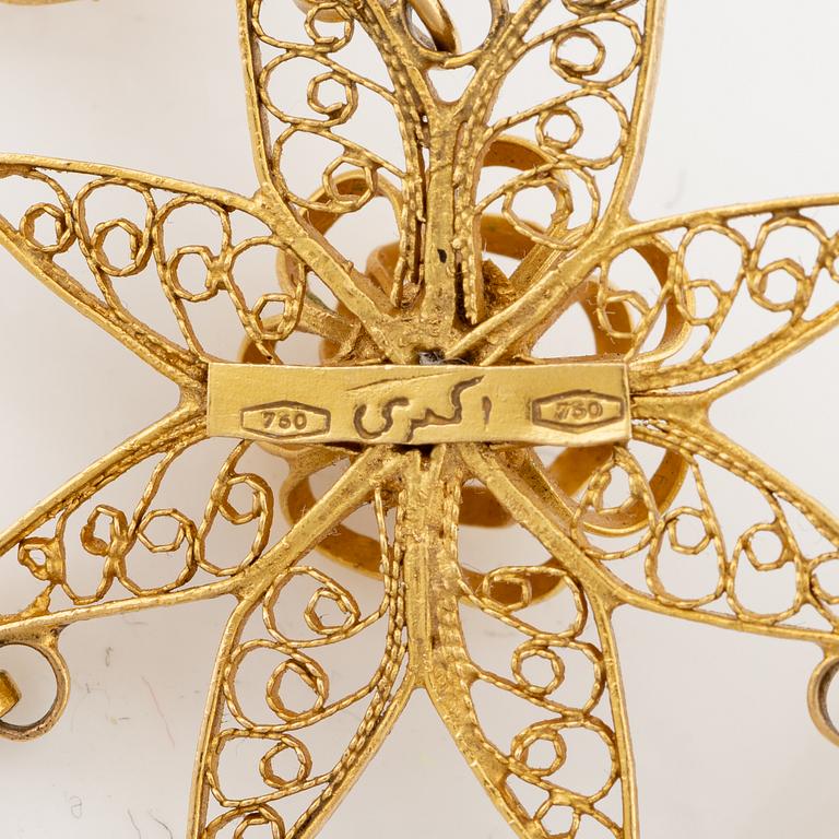Necklace, 18K gold, filigree work.