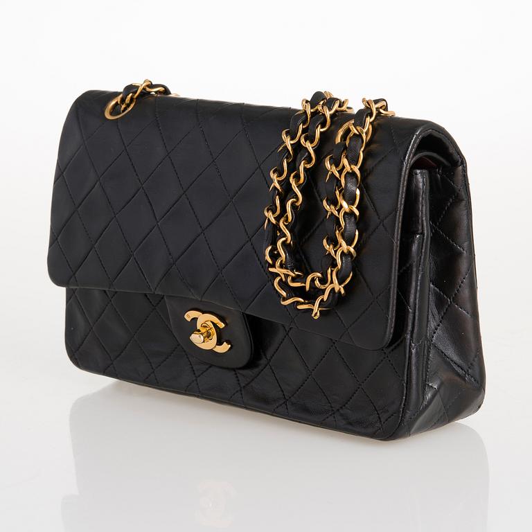 CHANEL, "Double Flap Bag", LAUKKU.