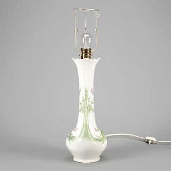 BORDSLAMPA, Porslin, jugend, Rörstrand, 1900-talets första hälft.