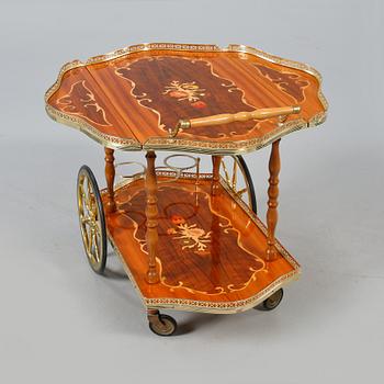 SERVERINGSVAGN, 1900-talets andra hälft.