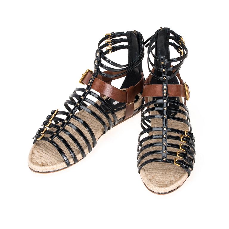 SKOR, MiuMiu.