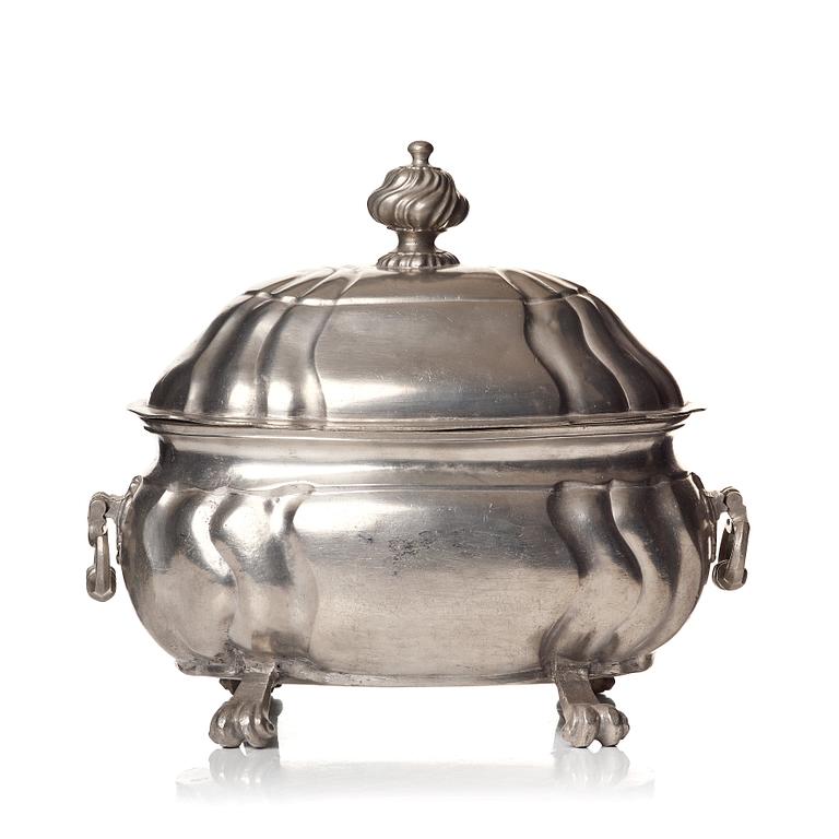 A Rococo pewter tureen by O Artedius 1776.