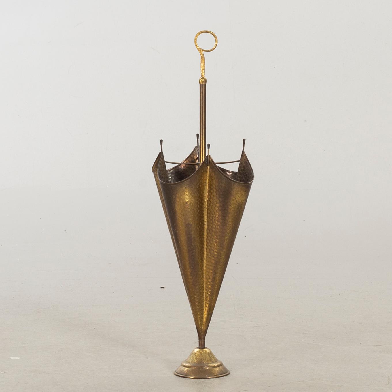 An 20th century brass umbrella stand.