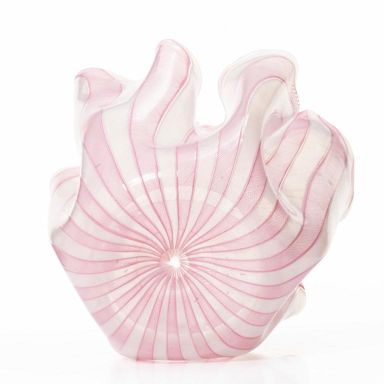 Paolo Venini & Fulvio Bianconi, a 'Fazzoletto' vase, Venini, Murano, Italy.