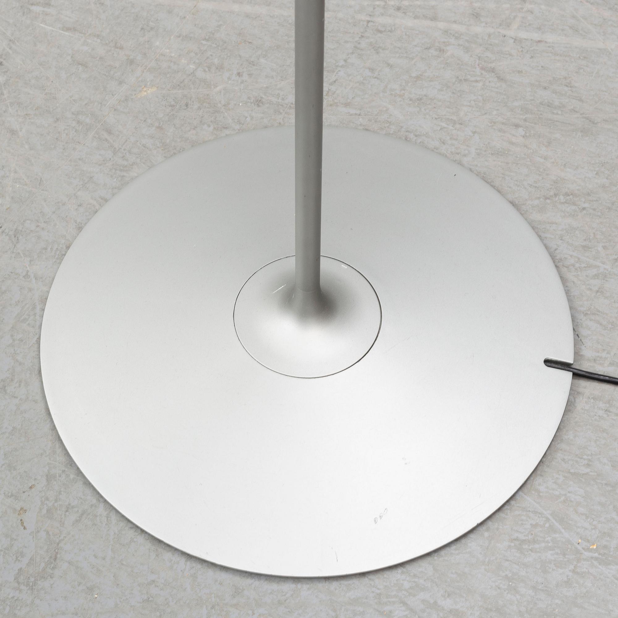 Golvlampa, Flos, Italien, omkring år 2000.