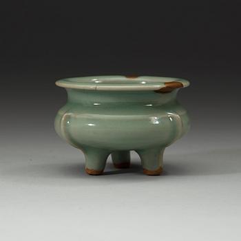 A Longquan celadon tripod censer, Southern Song dynasty (1127-1279).