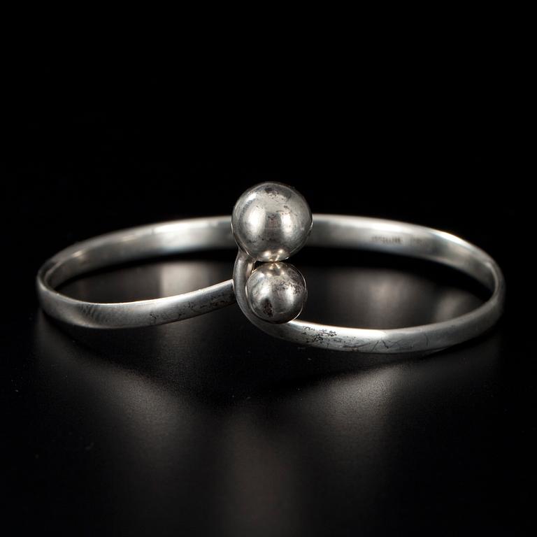 HALSBAND, ARMBAND och RING, silver 950. Utländskt. Vikt ca 45 g.