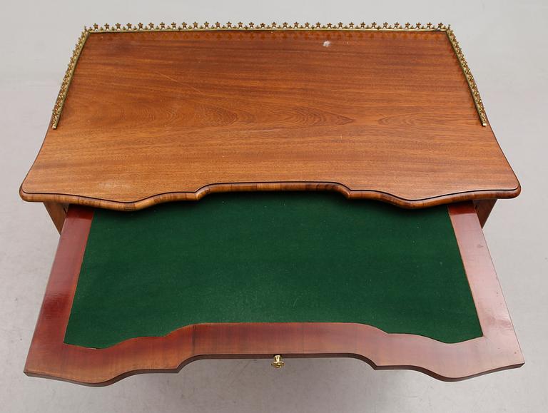 DAMSKRIVBORD, Louis XIV-stil, sent 1800-tal.