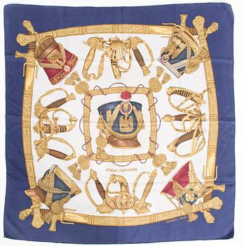 HERMÈS, SIDENSCARFAR, 2 st.