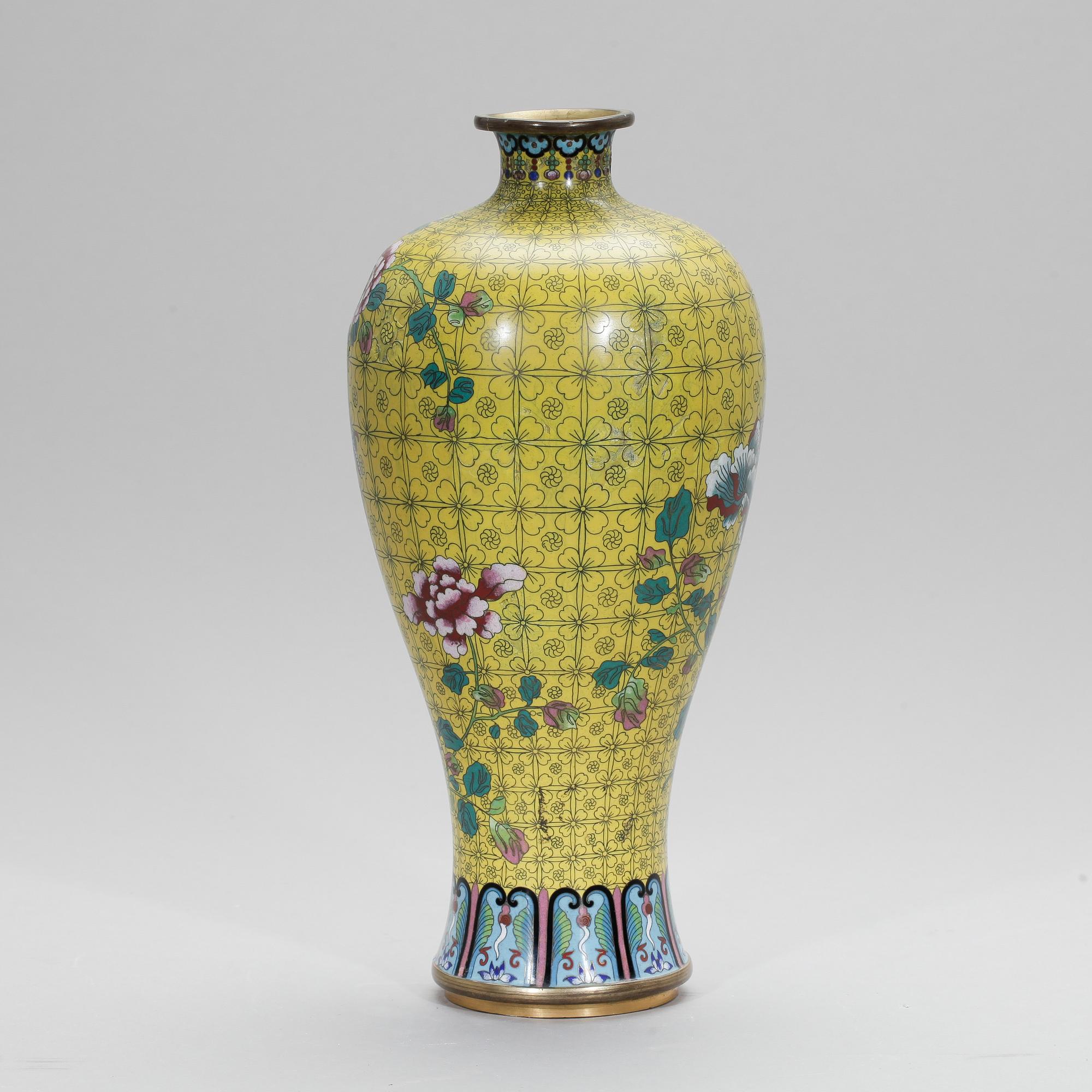 VAS, cloisonne, Kina, republik 1900-tal.