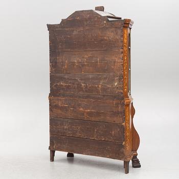 Display cabinet, Holland, 18th century.