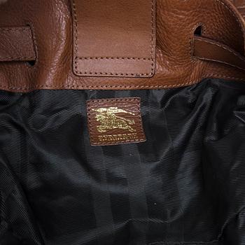 VÄSKA, Burberry.