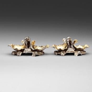 1043. A pair of Swedish 19th century parcel-gilt salts, marks of Gustaf Möllenborg 1849.